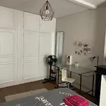 Maison Typique Bordeaux Avec Piscine Hébergement de vacances *