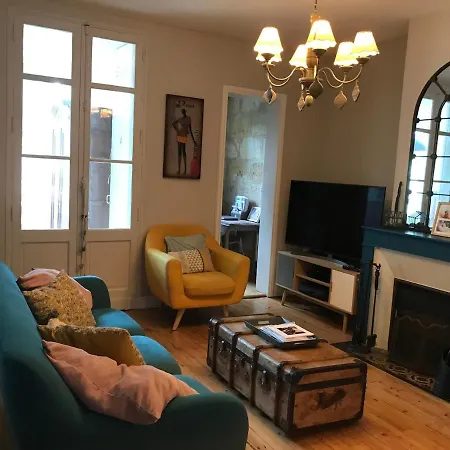 Maison Typique Bordeaux Avec Piscine * Bègles