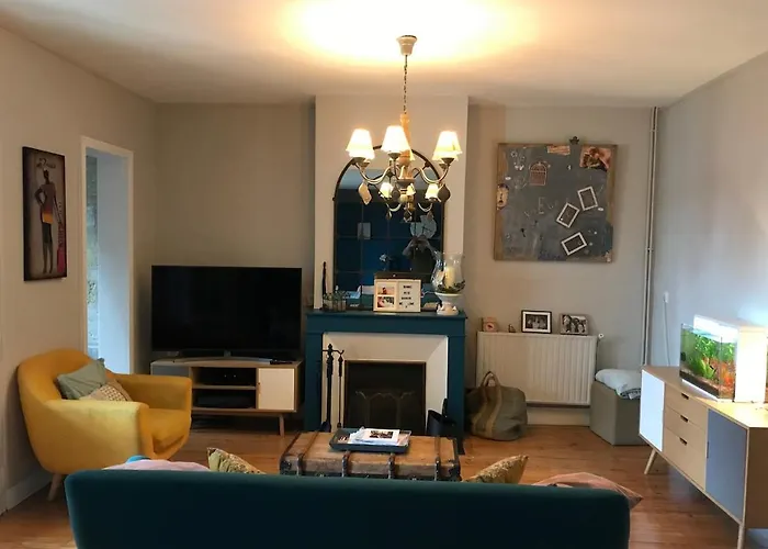 Maison Typique Bordeaux Avec Piscine Hébergement de vacances Bègles