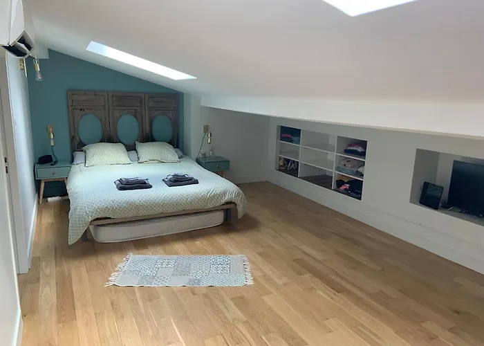 Maison Typique Bordeaux Avec Piscine Bègles