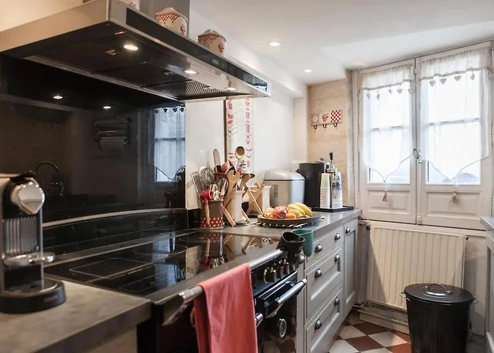 Hébergement de vacances Maison Typique Bordeaux Avec Piscine